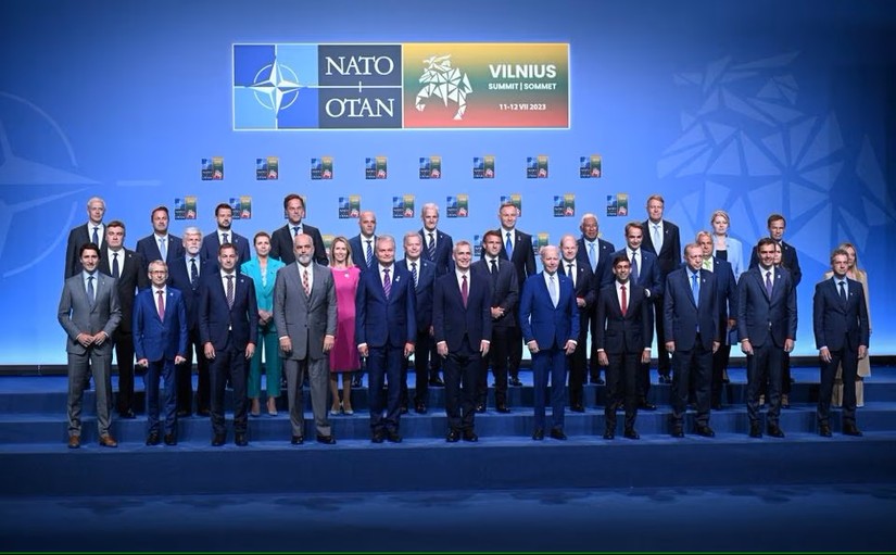 C&aacute;c l&atilde;nh đạo NATO tại Hội nghị thượng đỉnh NATO, Vilnius, Lithuania, ng&agrave;y 11/7. Ảnh: Reuters