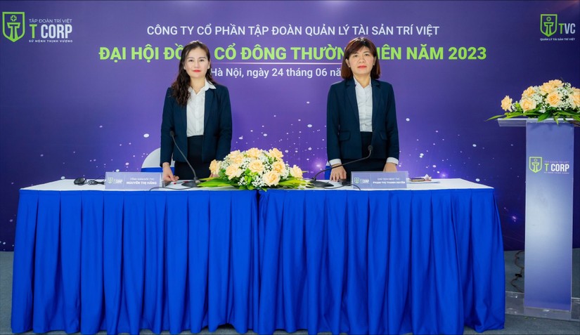 L&atilde;nh đạo Tập đo&agrave;n Tr&iacute; Việt tại ĐHĐCĐ thường ni&ecirc;n năm 2023.