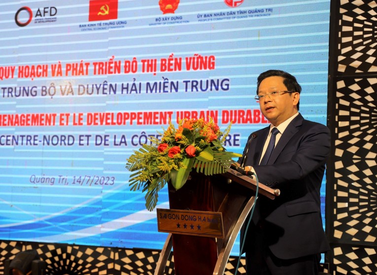 Ph&oacute; trưởng ban Kinh tế Trung ương Nguyễn Đức Hiển ph&aacute;t biểu tại sự kiện.