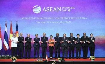 AMM 56: ASEAN tăng cường hợp tác với Trung Quốc và Australia