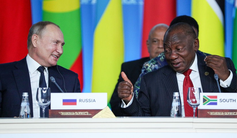 Tổng thống Nga Vladimir Putin v&agrave; người đồng cấp Nam Phi Cyril Ramaphosa, năm 2019. Ảnh: Getty Images