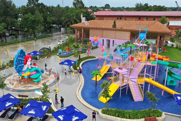 S&acirc;n chơi nước v&agrave; bể vầy trẻ em trong TTC Mekong Aqua Park