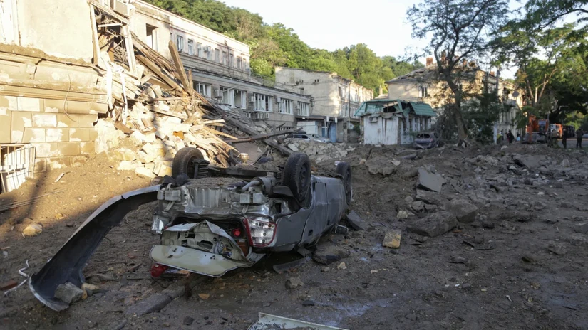 Một c&ocirc;ng tr&igrave;nh bị hư hại trong cuộc tập k&iacute;ch của Nga ở Odesa, Ukraine, ng&agrave;y 23/7. Ảnh: Reuters