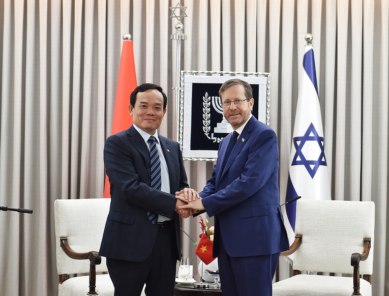 Ph&oacute; Thủ tướng Trần Lưu Quang hội kiến Tổng thống Israel Isaac Herzog. Ảnh: VGP