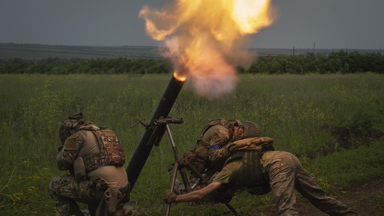 Nga tuy&ecirc;n bố đẩy l&ugrave;i cuộc tấn c&ocirc;ng của Ukraine tại Zaporizhzhia ảnh 1