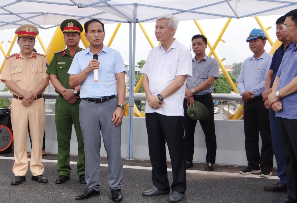 &Ocirc;ng Lưu Văn Bản, Ủy vi&ecirc;n Ban Thường vụ Tỉnh ủy, Ph&oacute; Chủ tịch Thường trực UBND tỉnh Hải Dương ph&aacute;t biểu tại buổi lễ. Ảnh: Ph&ugrave;ng Nguyện