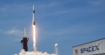 Châu Âu nhắm tới SpaceX để thay thế tên lửa của Nga