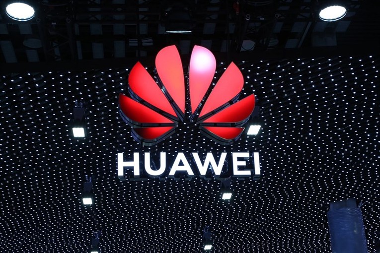 Lợi nhuận của Huawei giảm 52% trong 6 th&aacute;ng đầu năm 2022