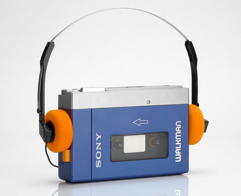 M&aacute;y nghe nhạc băng cassette Walkman TPS-L2 của Sony- chiếc Walkman đầu ti&ecirc;n​. Ảnh: Sony