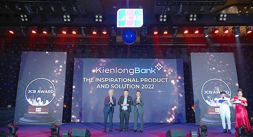 KienlongBank nhận giải &amp;amp;apos;Sản phẩm v&agrave; giải ph&aacute;p truyền cảm hứng 2022&amp;amp;apos;