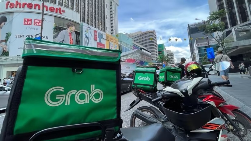 Grab đẩy mục ti&ecirc;u h&ograve;a vốn sang qu&yacute; 3/2023 - sớm hơn so với dự đo&aacute;n trước đ&oacute; trong khi kỳ vọng doanh thu năm 2023 sẽ đạt từ 2,2 tỷ USD đến 2,3 tỷ USD. Ảnh: Nikkei Asia