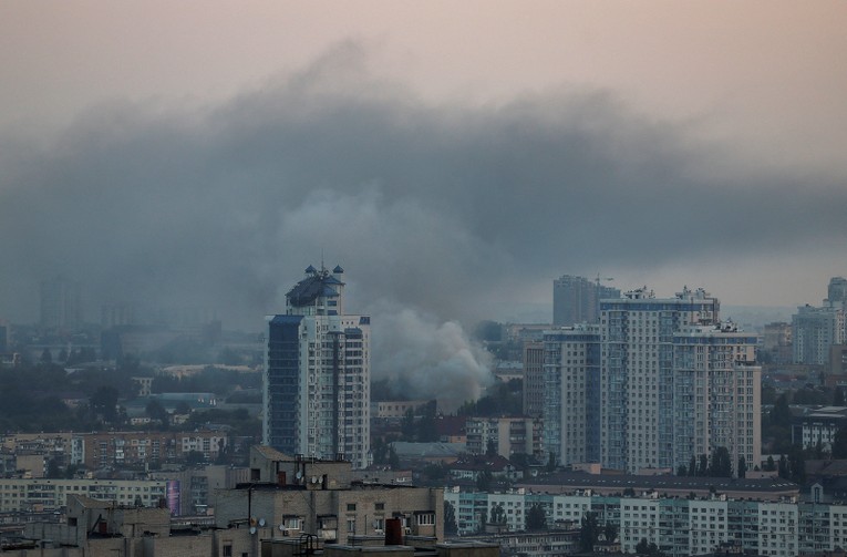 Ukraine: Thủ đ&ocirc; Kiev hứng cuộc kh&ocirc;ng k&iacute;ch lớn nhất từ đầu năm ảnh 2