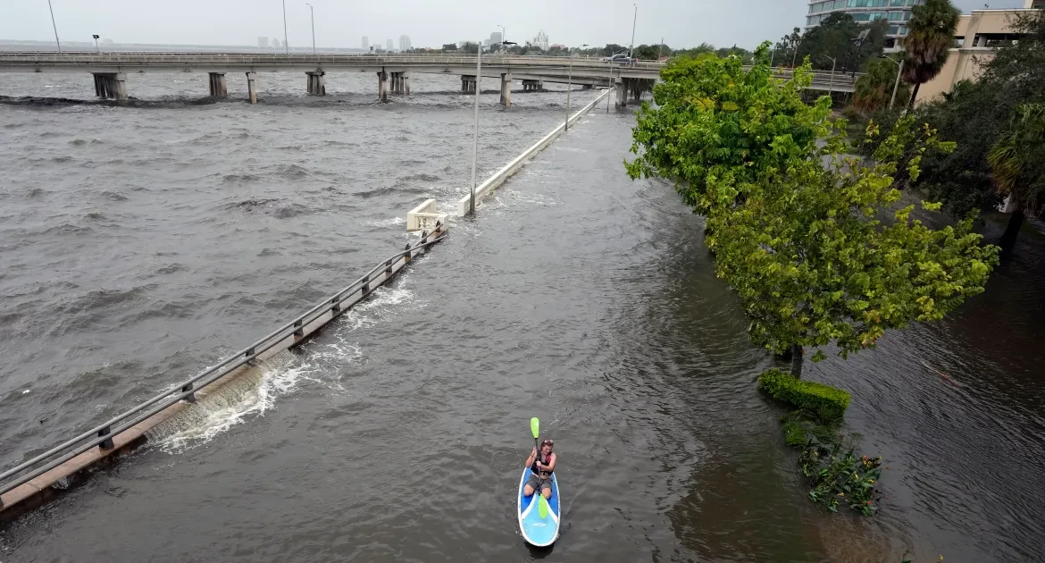 Mỹ: Bão Idalia khiến Florida thiệt hại hơn 9 tỷ USD