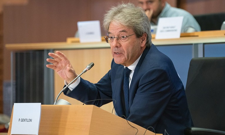 &Ocirc;ng Paolo Gentiloni tuy&ecirc;n bố EU sẽ sẵn s&agrave;ng h&agrave;nh động nếu Nga kh&ocirc;ng t&ocirc;n trọng hợp đồng kh&iacute; đốt. Ảnh: Kuwait Times