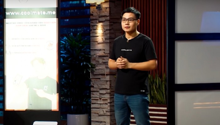 CEO Coolmate Phạm Ch&iacute; Nhu lần đầu ti&ecirc;n gọi vốn th&agrave;nh c&ocirc;ng với 500.000 USD từ Shark B&igrave;nh trong Shark Tank Việt Nam m&ugrave;a 4 năm 2021. Ảnh: Shark Tank Việt Nam.