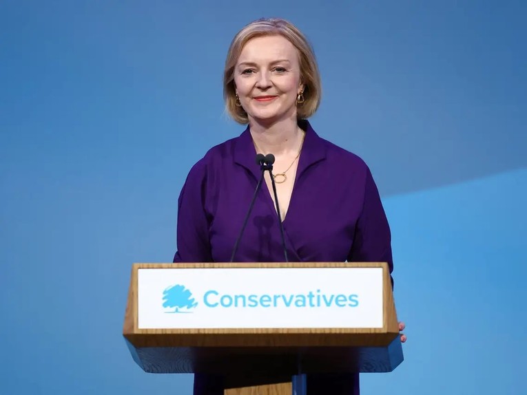 B&agrave; Liz Truss được cho l&agrave; c&oacute; quan điểm cứng rắn về Nga. Ảnh: Reuters