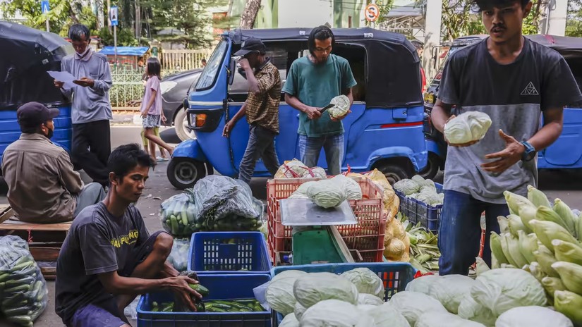 ADB n&acirc;ng tăng trưởng khu vực Đ&ocirc;ng Nam &Aacute; l&ecirc;n do nhu cầu nội địa tăng mạnh. Ảnh: EPA