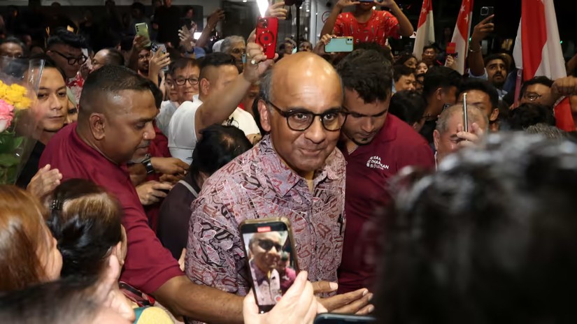 Cựu Ph&oacute; Thủ tướng Singapore Tharman Shanmugaratnam trở th&agrave;nh Tổng thống tiếp theo của quốc gia n&agrave;y. Ảnh: Reuters