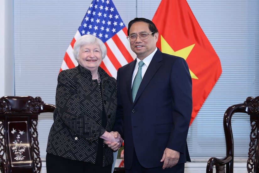 Thủ tướng Phạm Minh Ch&iacute;nh v&agrave; Bộ trưởng T&agrave;i ch&iacute;nh Mỹ Janet Yellen. Ảnh: VGP