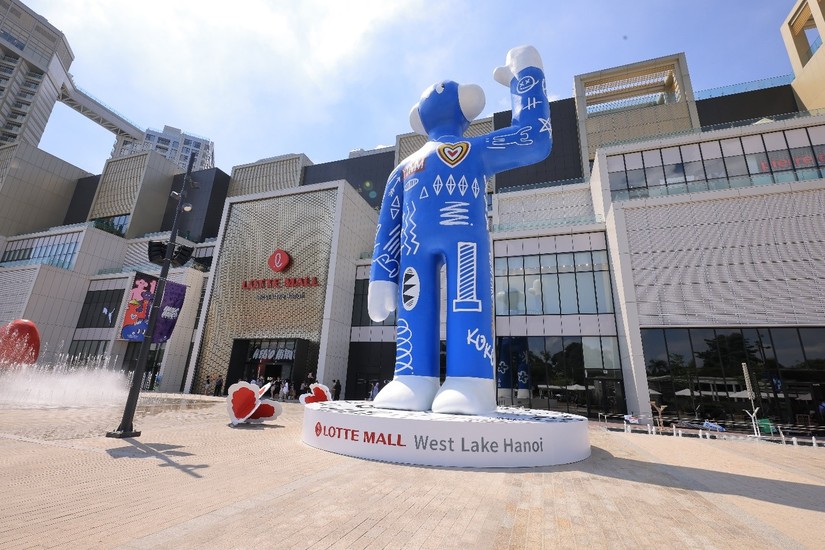 Mặt trước Lotte Mall T&acirc;y Hồ.