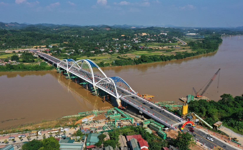 C&ocirc;ng tr&igrave;nh cầu Giới Phi&ecirc;n, TP Y&ecirc;n B&aacute;i. Nguồn: B&aacute;o Y&ecirc;n B&aacute;i.