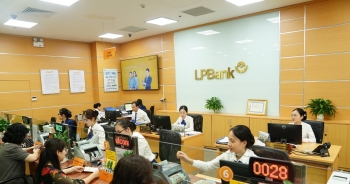 Chủ tịch LPBank hoàn tất mua 13,8 triệu cổ phiếu LPB