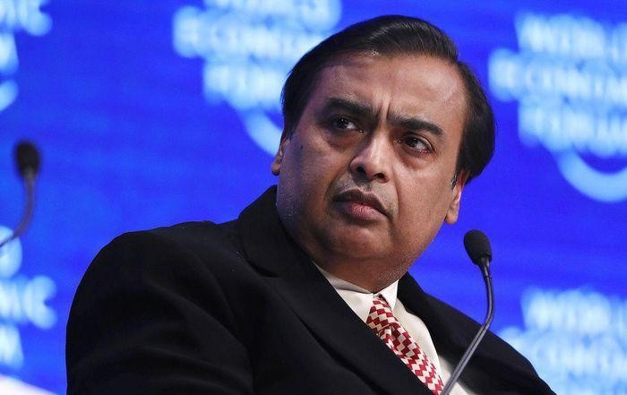 Ước t&iacute;nh, t&agrave;i sản hiện nay của tỷ ph&uacute; Ấn Độ Mukesh Ambani l&agrave; 100,6 tỷ USD.