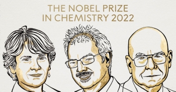 Chủ nhân Giải Nobel Hóa học 2022 là 3 nhà khoa học nghiên cứu phân tử