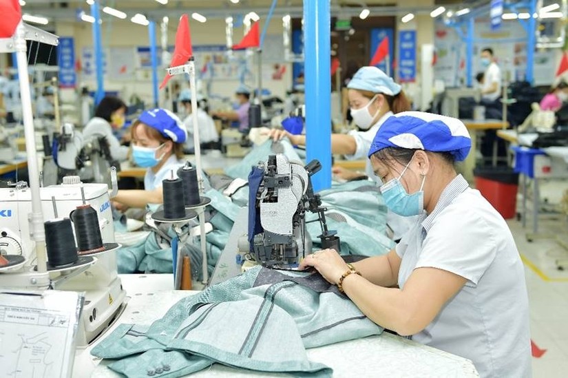 Trong qu&yacute; II/2022, nhiều c&ocirc;ng ty đ&atilde; ghi nhận khoản lỗ do biến động tỷ gi&aacute;.