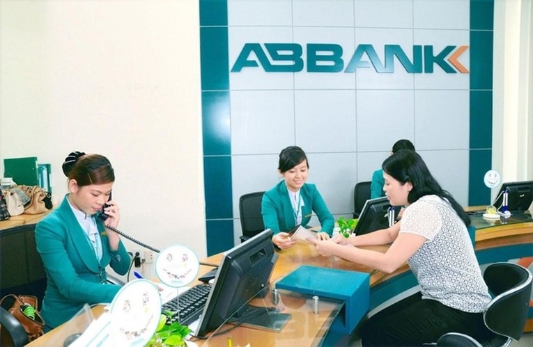 ABBANK đang c&oacute; mức l&atilde;i suất 8,6% cho kỳ hạn 15 th&aacute;ng trở l&ecirc;n.