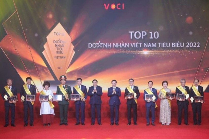 VCCI vinh danh 60 doanh nh&acirc;n Việt Nam ti&ecirc;u biểu năm 2022