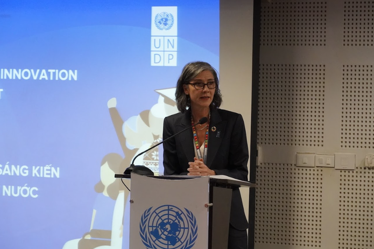 B&agrave; Ramla Khalidi, Trưởng đại diện thường tr&uacute; của UNDP tại Việt Nam.