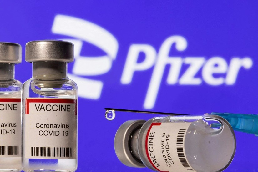 Pfizer sẽ tăng gi&aacute; vaccine Covid-19 tại Mỹ l&ecirc;n gấp 4 sau khi ch&iacute;nh phủ ngừng mua vaccine của h&atilde;ng. Ảnh: Reuters