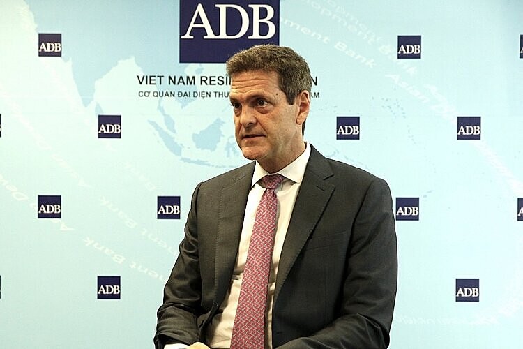 &Ocirc;ng Andrew Jeffries, Gi&aacute;m đốc Quốc gia Ng&acirc;n h&agrave;ng Ph&aacute;t triển ch&acirc;u &Aacute; (ADB) tại Việt Nam.