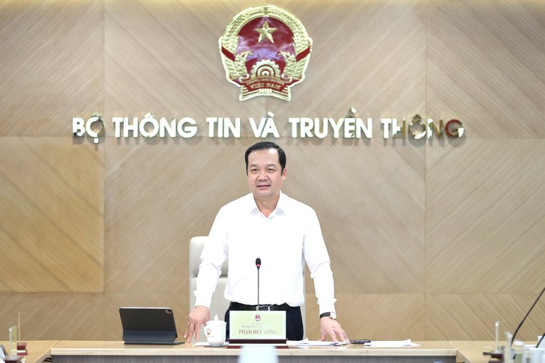 Bộ Thông tin và Truyền thông sẽ tiên phong gắn tên định danh số điện thoại