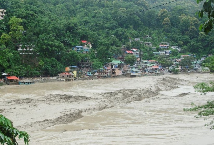 Lũ lụt tại Teesta Bazaar ở Kalimpong, T&acirc;y Bengal, Ấn Độ ng&agrave;y 4/10/2023. Ảnh: Reuters