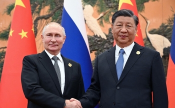 Chủ tịch Trung Quốc Tập Cận Bình gặp &apos;người bạn cũ&apos; Tổng thống Nga Putin