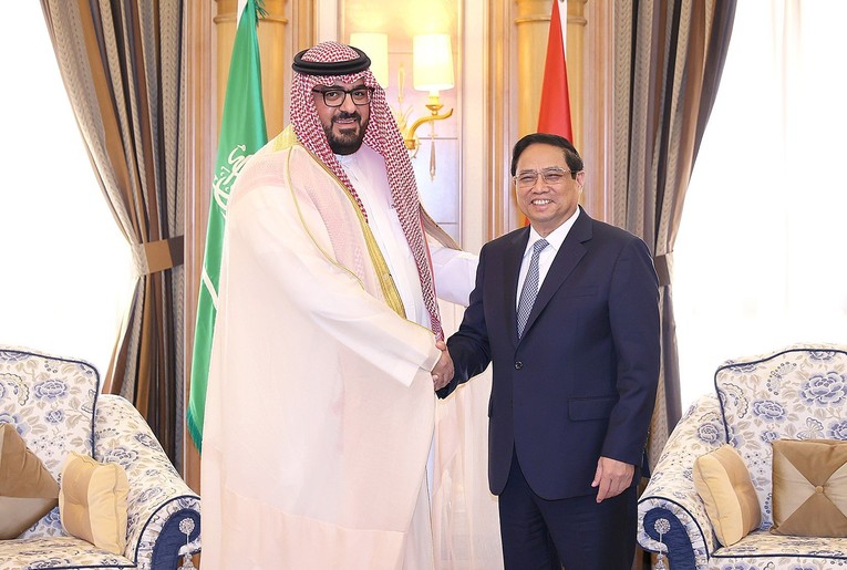 Bộ trưởng Kinh tế v&agrave; Kế hoạch Saudi Arabia nhấn mạnh hai nước c&oacute; thể tận dụng thị trường của nhau để l&agrave;m cửa ng&otilde; mở rộng xuất khẩu sang c&aacute;c thị trường kh&aacute;c trong khu vực. Ảnh: VGP
