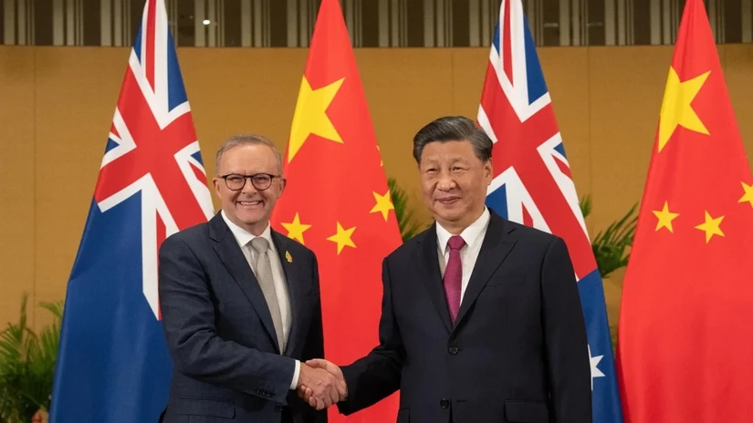 Thủ tướng Australia Anthony Albanese v&agrave; Chủ tịch Trung Quốc Tập Cận B&igrave;nh gặp nhau b&ecirc;n lề Hội nghị thượng đỉnh G20 tại Indonesia, năm 2022. Ảnh: BNN