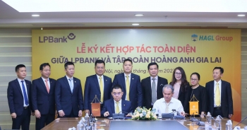 LPBank ký hợp tác toàn diện với Tập đoàn Hoàng Anh Gia Lai