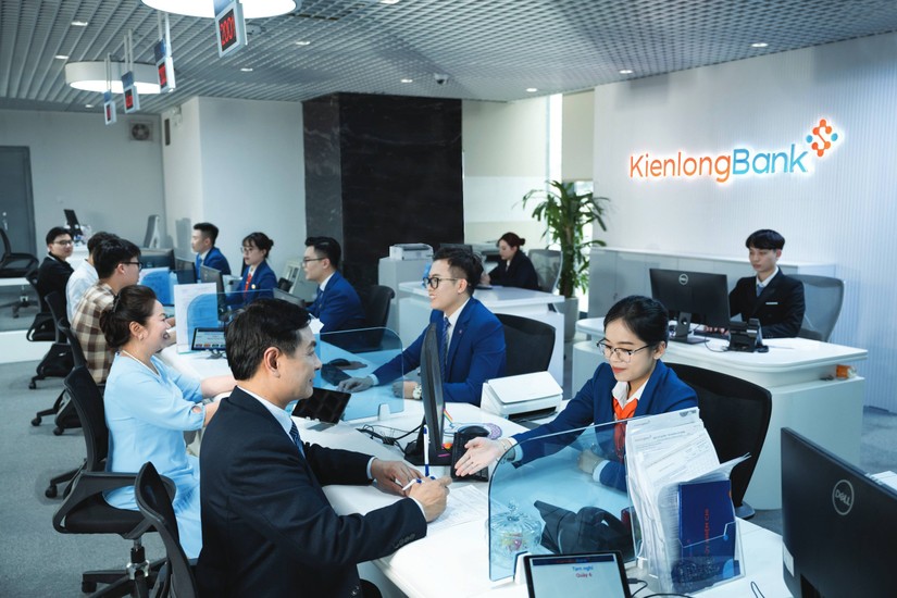 Qu&yacute; 3 năm 2023 KienlongBank ghi nhận hoạt động kinh doanh t&iacute;ch cực từ dịch vụ, ngoại hối, chứng kho&aacute;n.