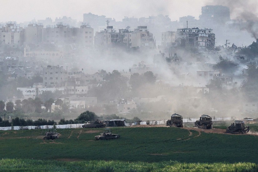 Xe tăng Israel tại Dải Gaza ng&agrave;y 29/10. Ảnh: Reuters