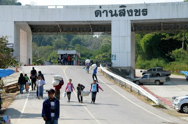 Cửa khẩu Singkhon giữa Th&aacute;i Lan v&agrave; Myanmar. Ảnh: Bangkok Post