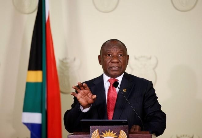 Tổng thống Nam Phi Cyril Ramaphosa đ&atilde; phản đối c&aacute;c lệnh hạn chế di chuyển nhằm v&agrave;o nước m&igrave;nh. Ảnh: Reuters.