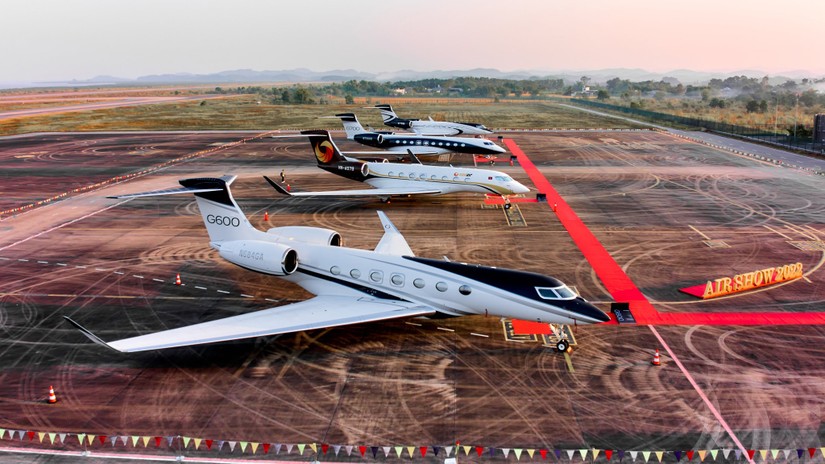 Triển l&atilde;m h&agrave;ng kh&ocirc;ng Airshow 2022. Ảnh: Sun Group.