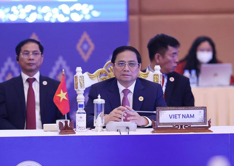 Thủ tướng Phạm Minh Ch&iacute;nh ph&aacute;t biểu tại phi&ecirc;n họp hẹp tại Hội nghị cấp cao ASEAN lần thứ 41. Ảnh: VGP