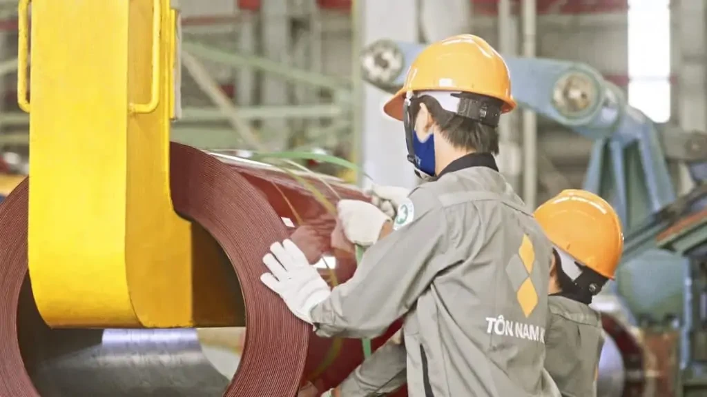 NKG về đáy 2 năm, Phó TGĐ Thép Nam Kim đăng ký mua 2 triệu cổ phiếu