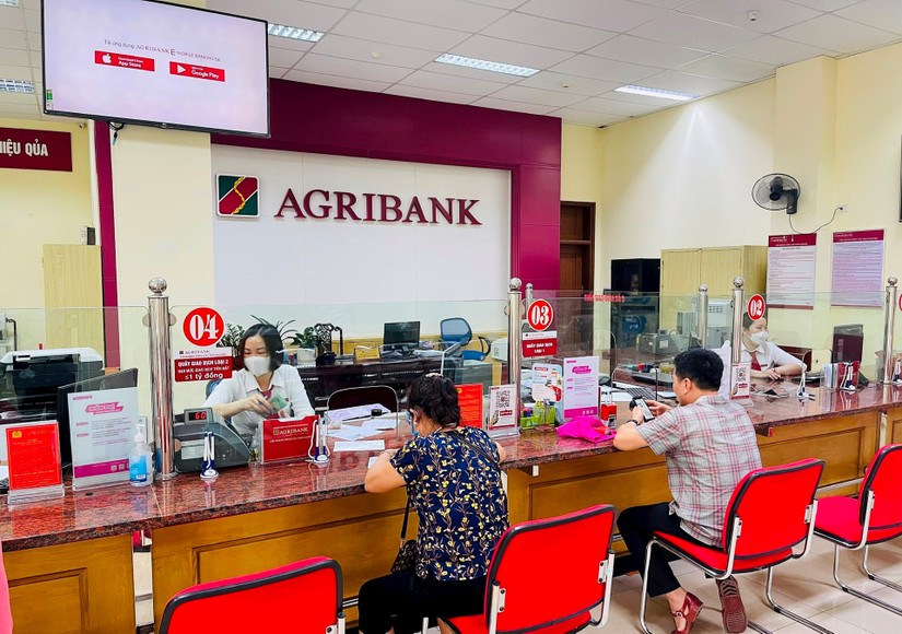 Vượt MB, Agribank gi&agrave;nh lại ng&ocirc;i &aacute; qu&acirc;n lợi nhuận ng&agrave;nh ng&acirc;n h&agrave;ng