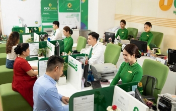 Vợ thành viên HĐQT OCB tiếp tục đăng ký bán cổ phiếu