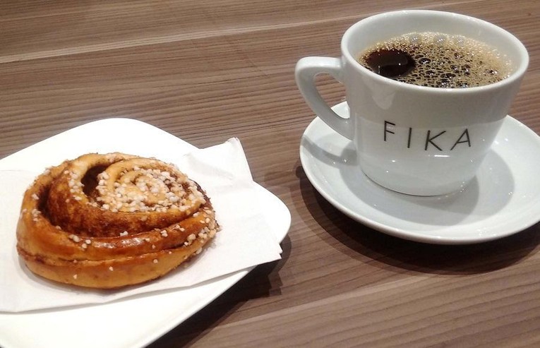 Văn h&oacute;a Fika của người Thụy Điển.